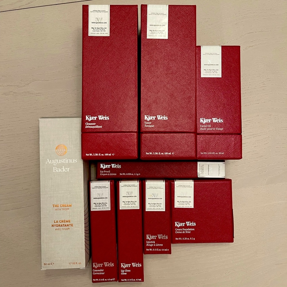 Bundle of Kjaer Weis - Augustinus Bader Boxes